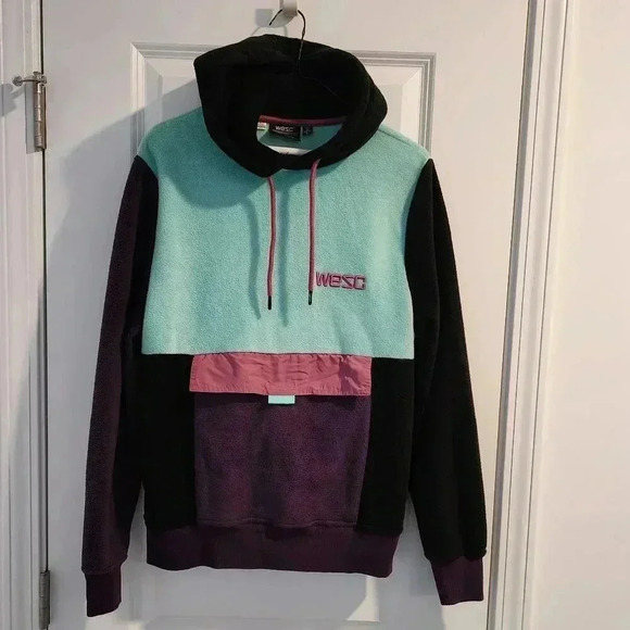 Wesc Tops - NWOT WESC Color-block Fleece Hoodie - M